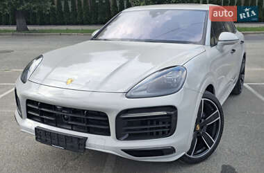 Позашляховик / Кросовер Porsche Cayenne 2022 в 