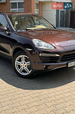 Внедорожник / Кроссовер Porsche Cayenne 2013 в 