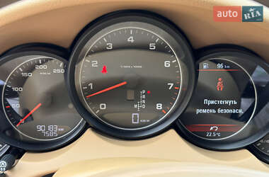 Внедорожник / Кроссовер Porsche Cayenne 2013 в 