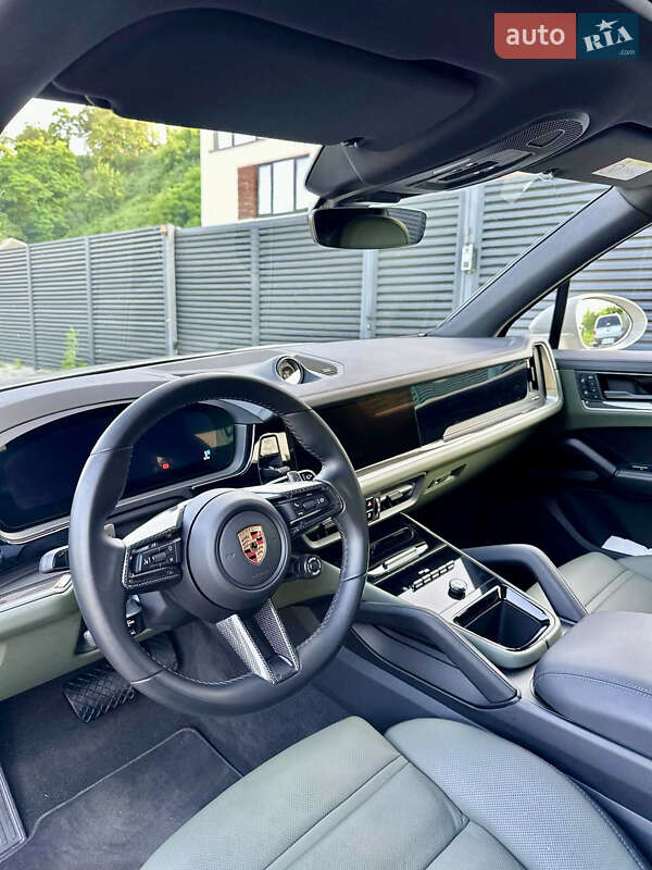 Позашляховик / Кросовер Porsche Cayenne 2023 в Черкасах