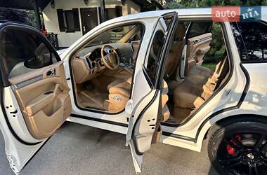 Позашляховик / Кросовер Porsche Cayenne 2010 в 