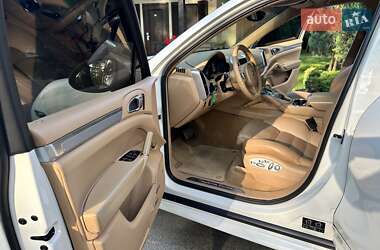 Позашляховик / Кросовер Porsche Cayenne 2010 в 