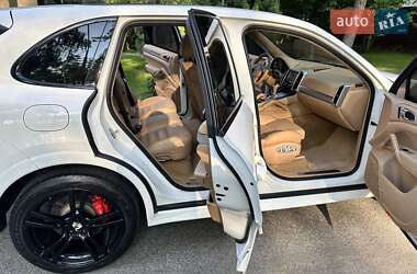 Позашляховик / Кросовер Porsche Cayenne 2010 в 