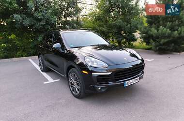 Позашляховик / Кросовер Porsche Cayenne 2015 в Харкові