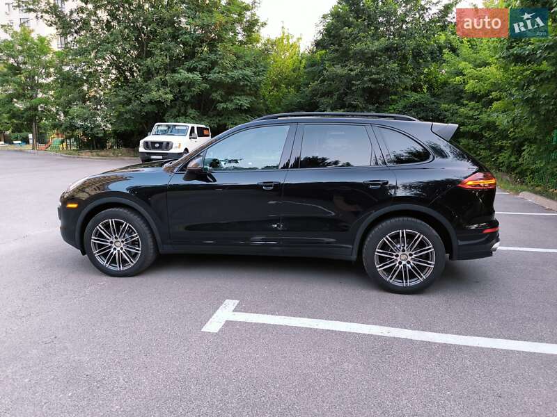 Внедорожник / Кроссовер Porsche Cayenne 2015 в Харькове