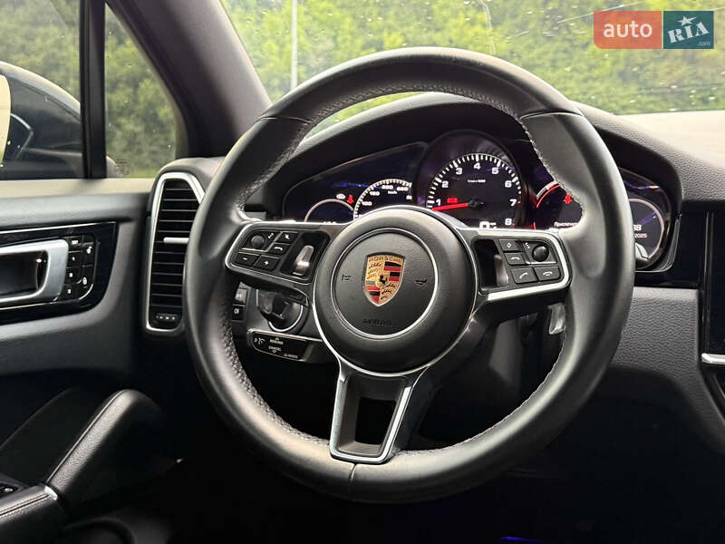 Внедорожник / Кроссовер Porsche Cayenne 2018 в Тернополе фото 3 Внедорожник / Кроссовер Porsche Cayenne 2018 в Тернополе