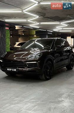 Внедорожник / Кроссовер Porsche Cayenne 2019 в 