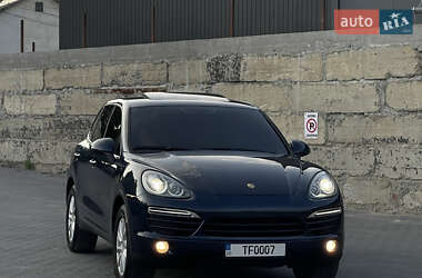 Внедорожник / Кроссовер Porsche Cayenne 2012 в Тернополе