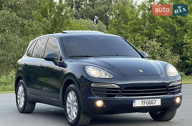 Внедорожник / Кроссовер Porsche Cayenne 2012 в 