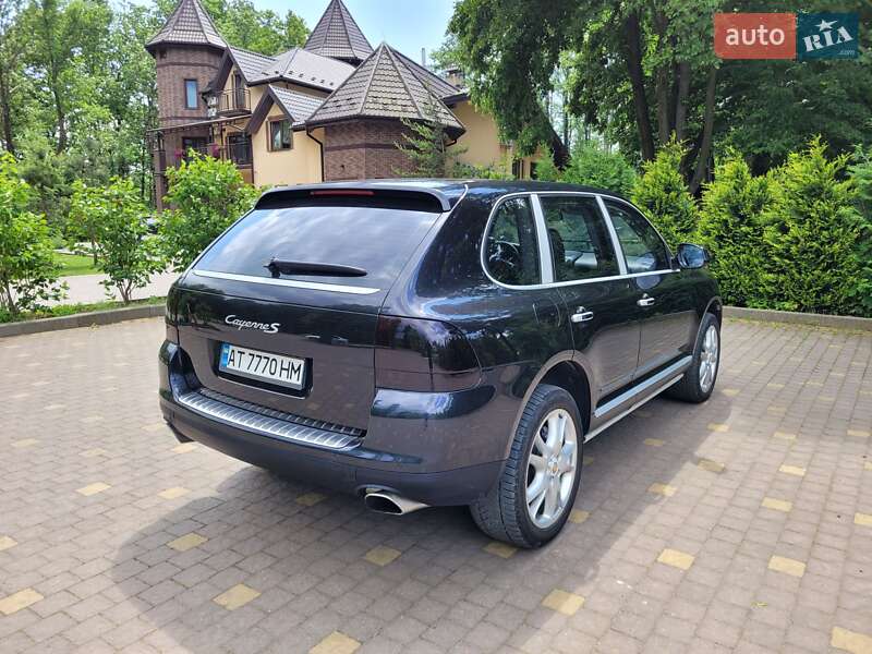 Позашляховик / Кросовер Porsche Cayenne 2004 в Долині