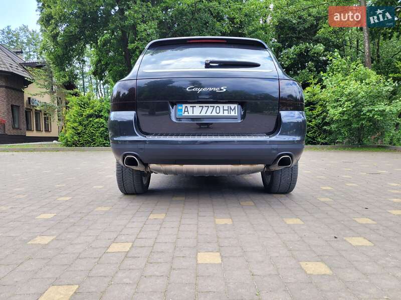 Позашляховик / Кросовер Porsche Cayenne 2004 в Долині