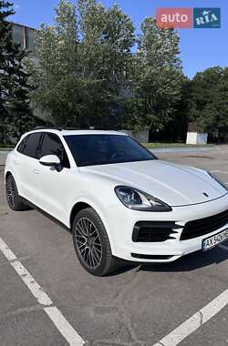 Внедорожник / Кроссовер Porsche Cayenne 2018 в Киеве