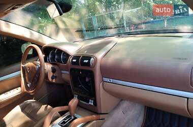 Внедорожник / Кроссовер Porsche Cayenne 2004 в 
