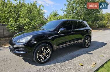 Внедорожник / Кроссовер Porsche Cayenne 2013 в 