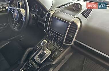 Внедорожник / Кроссовер Porsche Cayenne 2013 в 