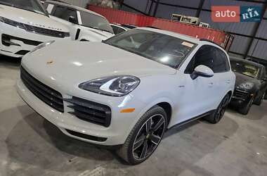 Внедорожник / Кроссовер Porsche Cayenne 2020 в 
