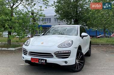 Позашляховик / Кросовер Porsche Cayenne 2014 в 