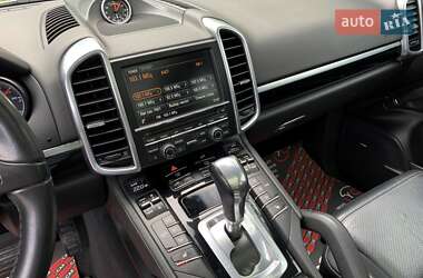 Позашляховик / Кросовер Porsche Cayenne 2014 в 