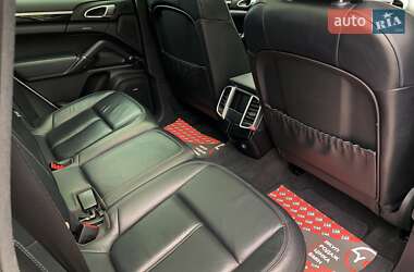 Позашляховик / Кросовер Porsche Cayenne 2014 в 