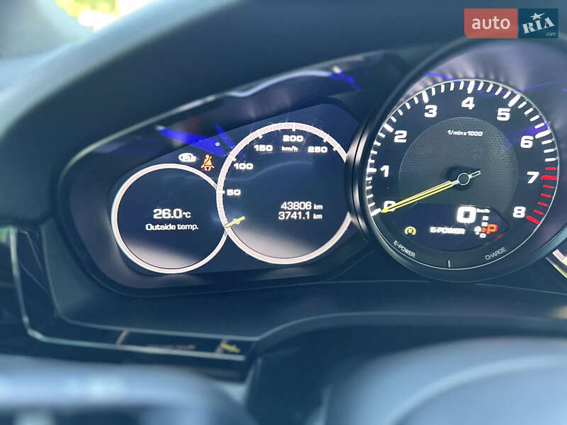 Позашляховик / Кросовер Porsche Cayenne 2019 в Одесі