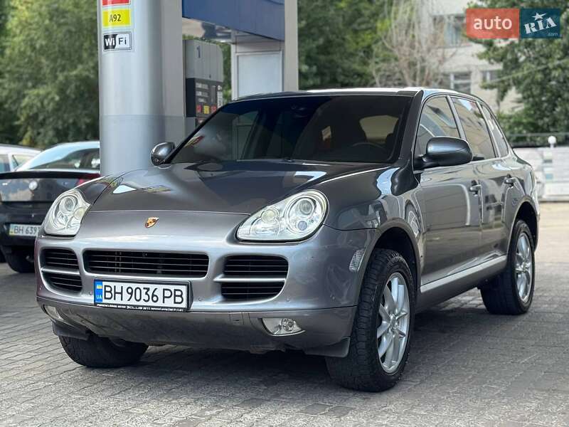 Позашляховик / Кросовер Porsche Cayenne 2005 в 