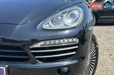 Внедорожник / Кроссовер Porsche Cayenne 2013 в 