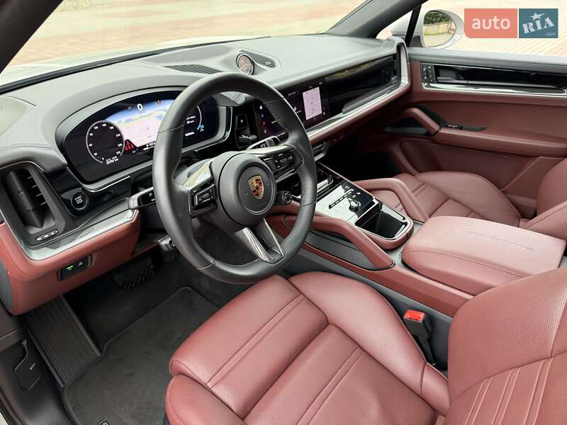Внедорожник / Кроссовер Porsche Cayenne 2023 в Киеве