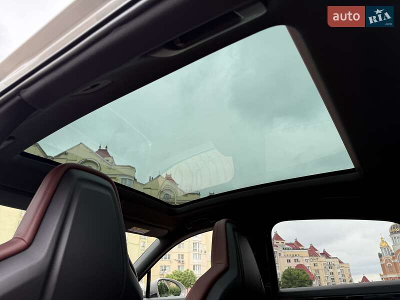 Внедорожник / Кроссовер Porsche Cayenne 2023 в Киеве