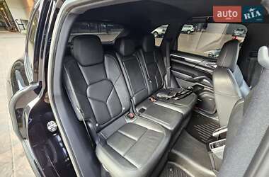 Внедорожник / Кроссовер Porsche Cayenne 2013 в 