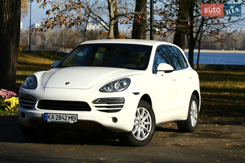 Внедорожник / Кроссовер Porsche Cayenne 2010 в Киеве