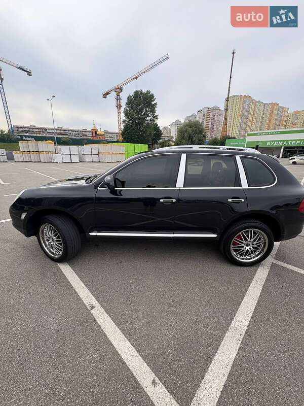 Позашляховик / Кросовер Porsche Cayenne 2004 в Києві