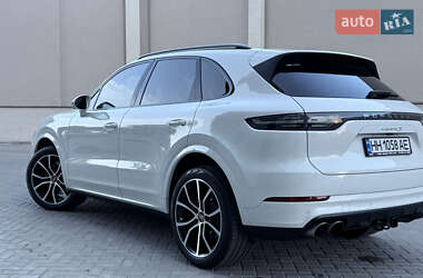 Позашляховик / Кросовер Porsche Cayenne 2019 в Одесі