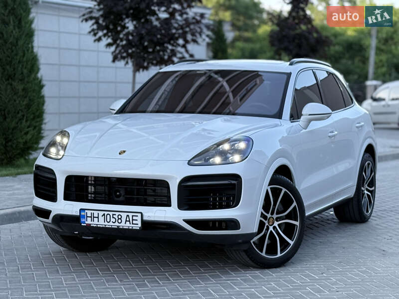 Внедорожник / Кроссовер Porsche Cayenne 2020 в 