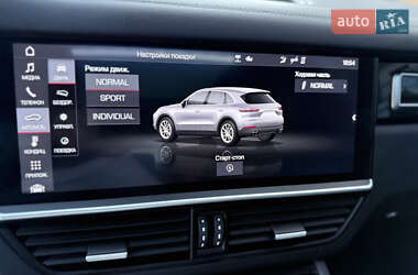 Внедорожник / Кроссовер Porsche Cayenne 2020 в 