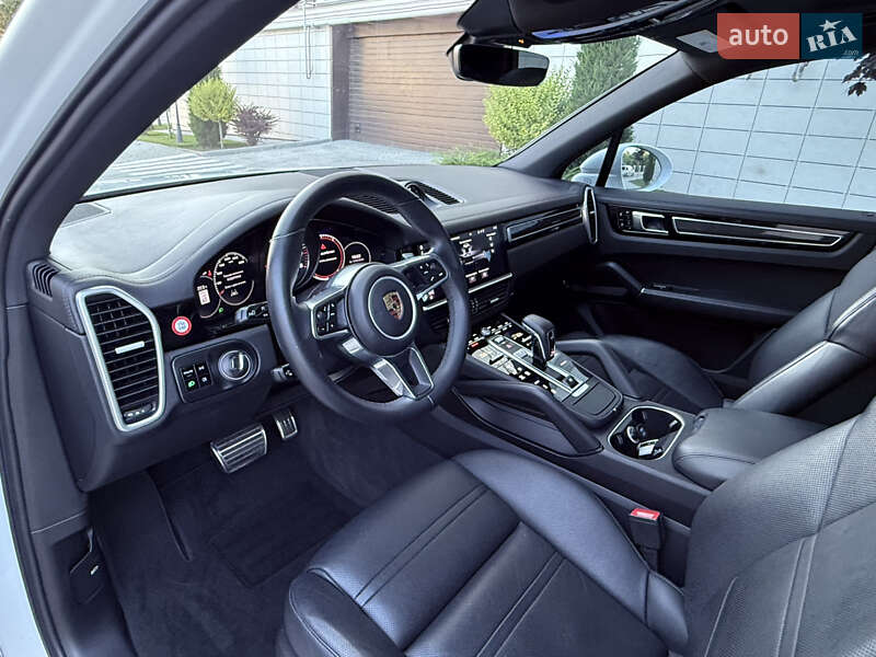 Внедорожник / Кроссовер Porsche Cayenne 2019 в Одессе