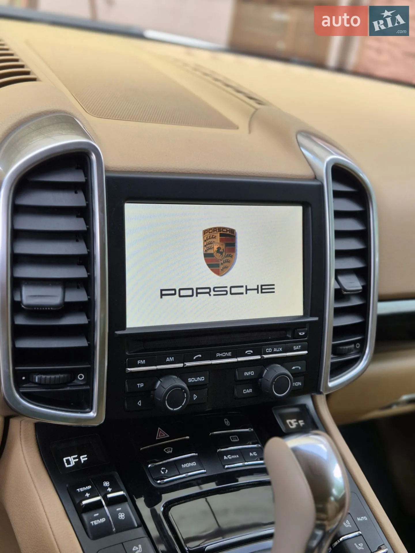 2013 Porsche Cayenne - мініатюра 56