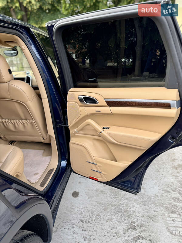 Позашляховик / Кросовер Porsche Cayenne 2012 в Мукачевому фото 12 Позашляховик / Кросовер Porsche Cayenne 2012 в Мукачевому