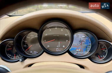 Внедорожник / Кроссовер Porsche Cayenne 2012 в 