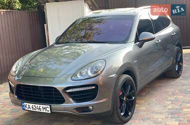 Внедорожник / Кроссовер Porsche Cayenne 2010 в 