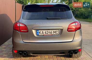 Внедорожник / Кроссовер Porsche Cayenne 2010 в 