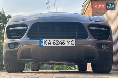 Внедорожник / Кроссовер Porsche Cayenne 2010 в 