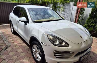 Позашляховик / Кросовер Porsche Cayenne 2013 в 