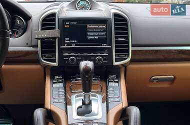 Внедорожник / Кроссовер Porsche Cayenne 2013 в 