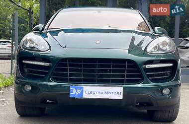 Внедорожник / Кроссовер Porsche Cayenne 2013 в 