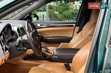 Внедорожник / Кроссовер Porsche Cayenne 2013 в 