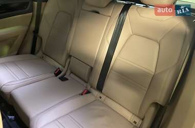 Внедорожник / Кроссовер Porsche Cayenne 2019 в 