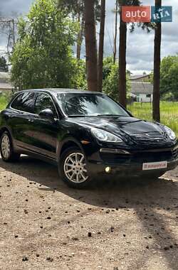 Внедорожник / Кроссовер Porsche Cayenne 2014 в 