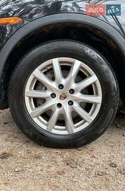 Внедорожник / Кроссовер Porsche Cayenne 2014 в 