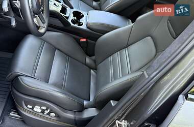 Позашляховик / Кросовер Porsche Cayenne 2022 в 