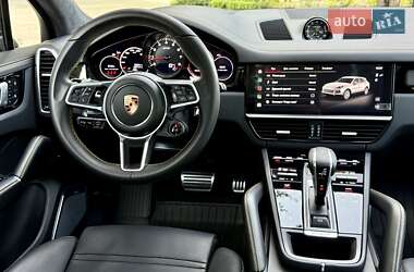 Позашляховик / Кросовер Porsche Cayenne 2022 в 